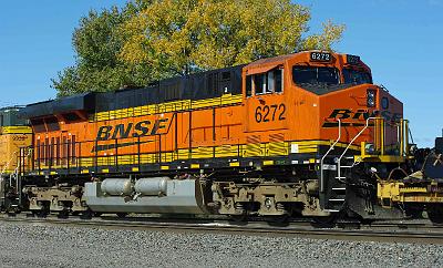 BNSF 6272 ES44AC.jpg